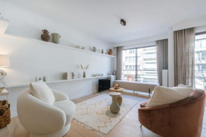 Huswell - High end apartment nearby the beach in Knokke with parking